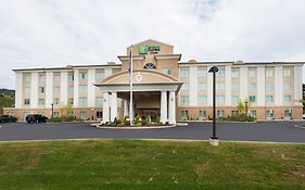 Holiday Inn Express & Suites Dickson City Scranton